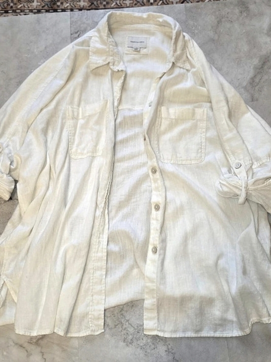 American Eagle Outfitters Tops - American Eagle White Button Down Shirt